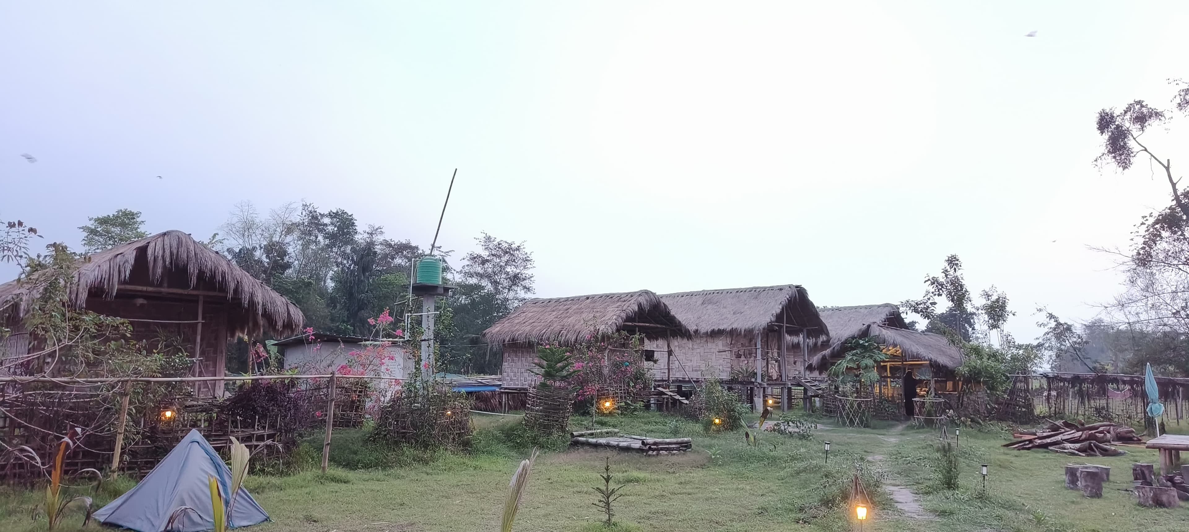 Salmora Village: The Island of Potters